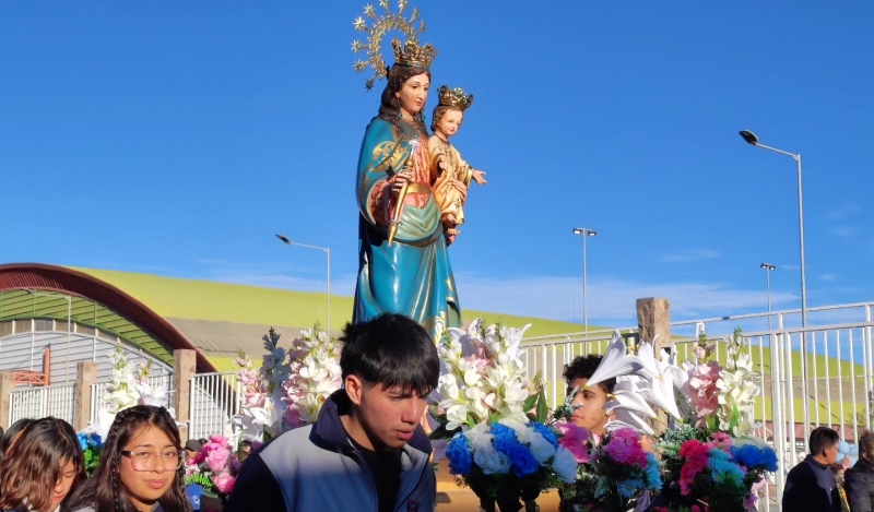 Con una gran participación se realizó la Procesión en honor a la Virgen María Auxiliadora