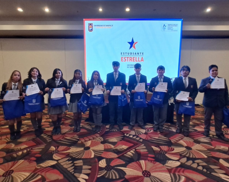 Estudiantes de cuartos medios fueron reconocidos como “Alumnos Estrella 2025” por la Universidad de Tarapacá