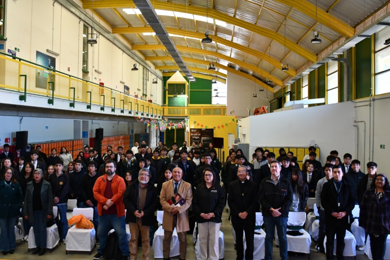 &quot;Fiesta de los Nuevos Perfiles 4.0&quot; conectó a estudiantes con la minería del futuro en el Colegio Don Bosco Calama