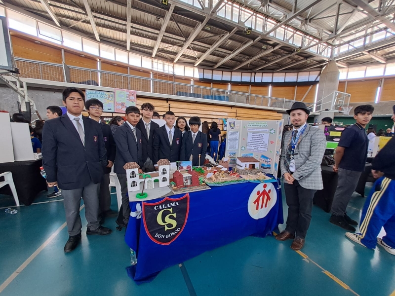 Estudiantes destacan en la Segunda Feria STEAM del Colegio Chuquicamata