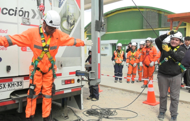 Estudiantes salesianos aprendieron sobre trabajo en altura gracias a Ultracción